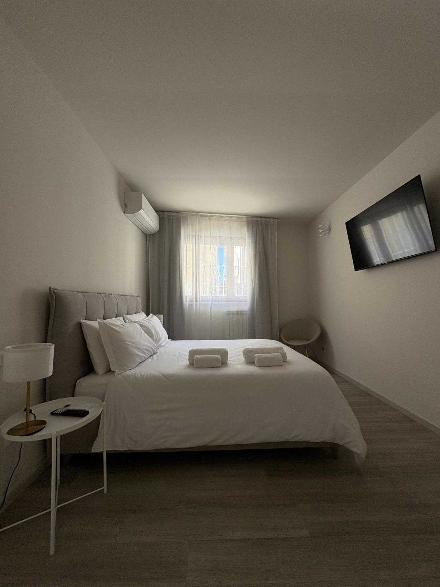 7Suites Έμπολι Εξωτερικό φωτογραφία